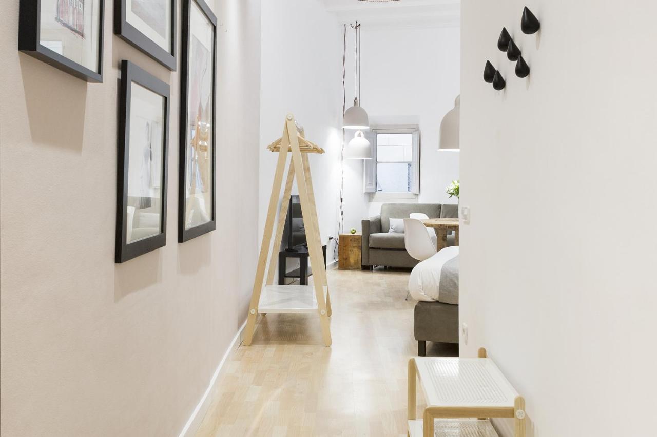 Friendly Rentals CND Canuda Barcelona Exterior foto