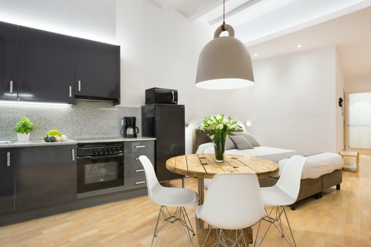 Friendly Rentals CND Canuda Barcelona Exterior foto